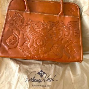 Patricia Nash shoulder/tote bag. Large Paris Satchel